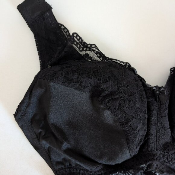 Rhonda Shear Classic Pin-Up Lace Wire Free Leisure Bra with Pads 672P Black XL - Picture 6 of 9
